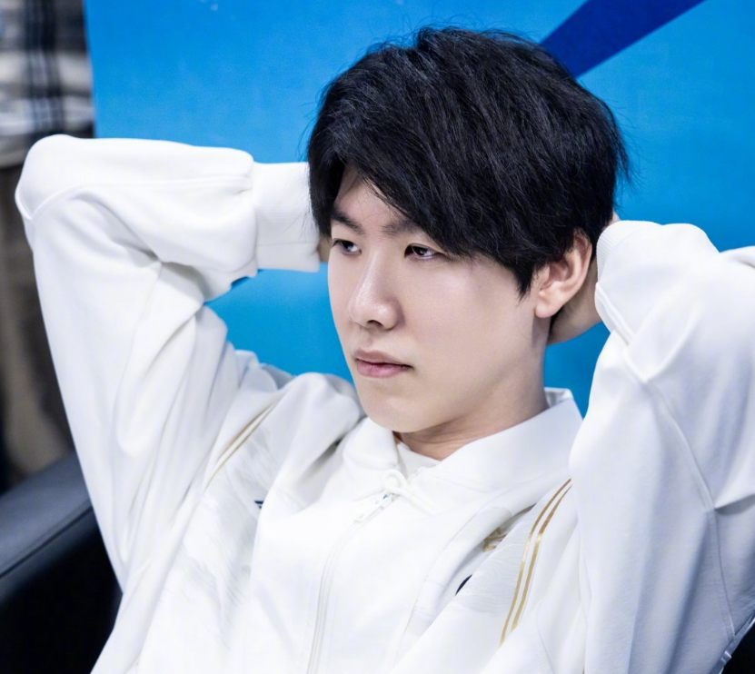 外媒预测LPL新赛季队伍排名：EDG位居榜首 IG倒数第三